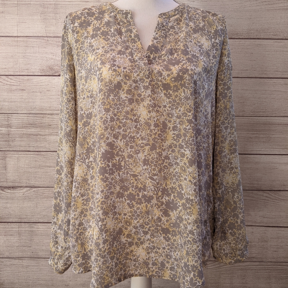 Adrianna Papell top, size Large yellow, white and
